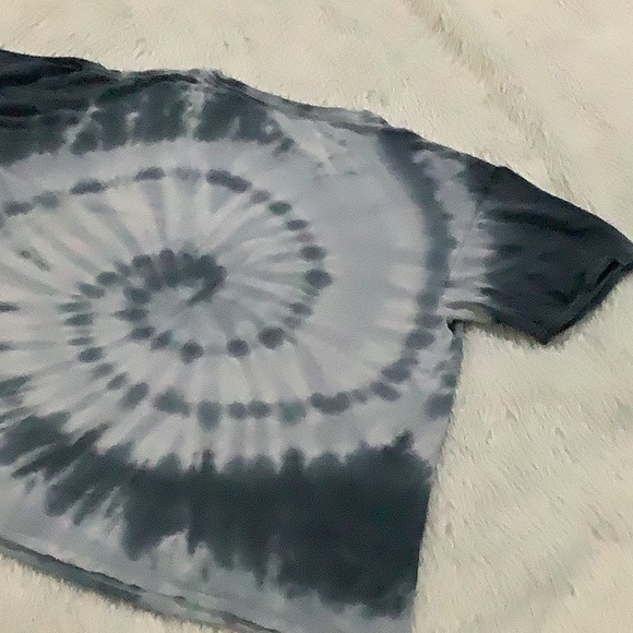 Disney’s lion king distressed tie dye t shirt - Picture 5 of 6